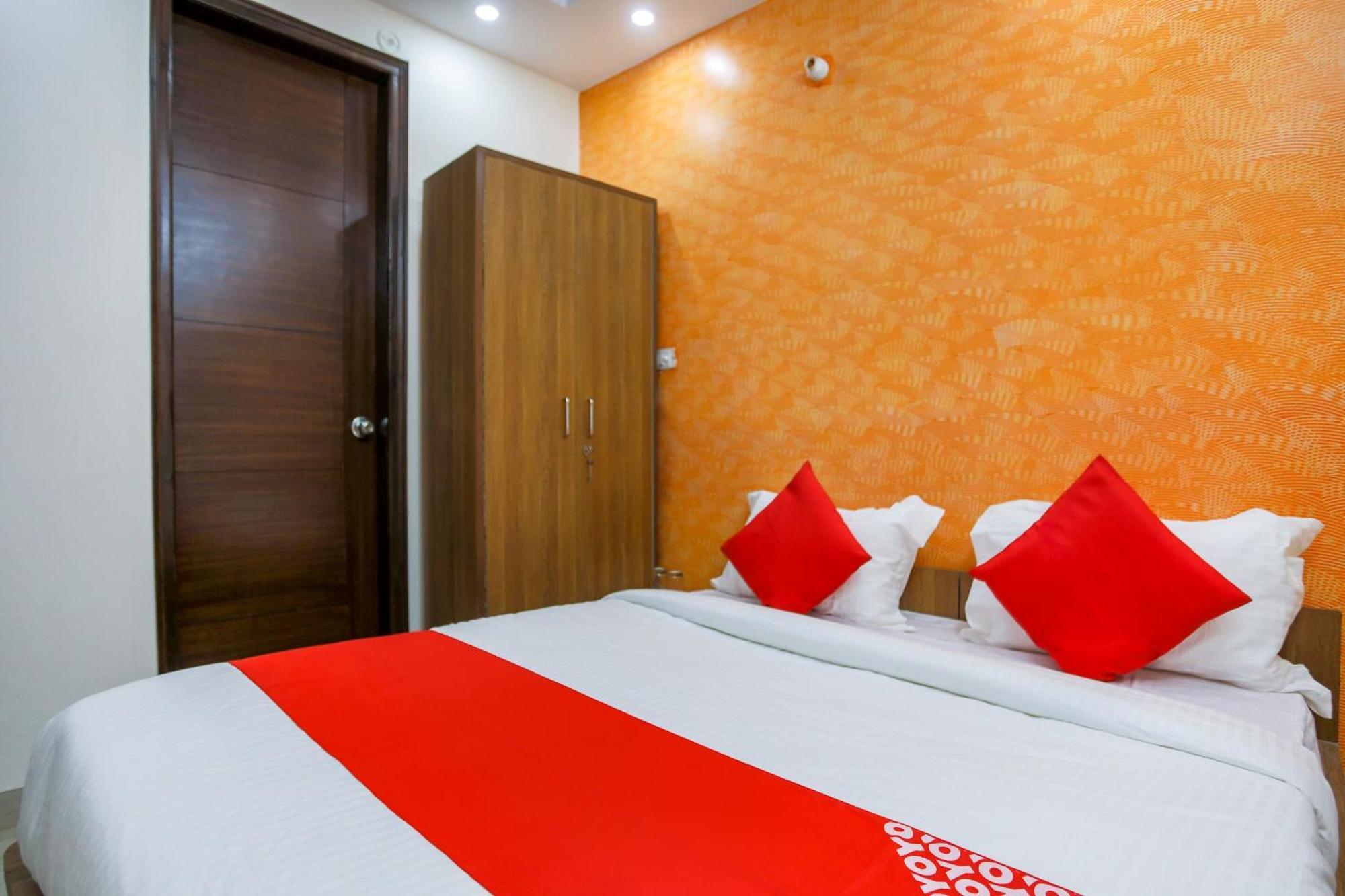 Hotel O Mahipalpur Extension Near Airport New Delhi Bagian luar foto