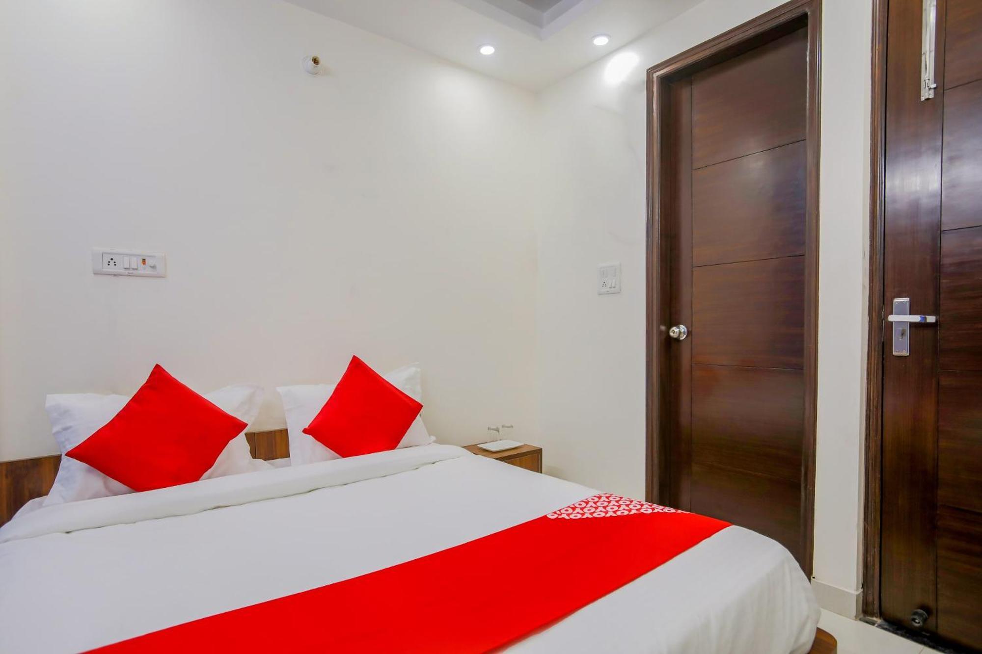 Hotel O Mahipalpur Extension Near Airport New Delhi Bagian luar foto