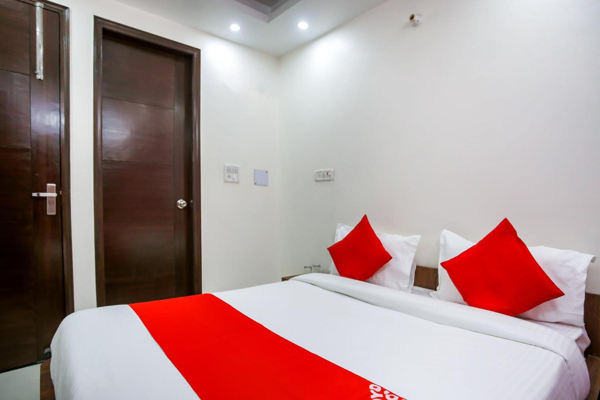 Hotel O Mahipalpur Extension Near Airport New Delhi Bagian luar foto